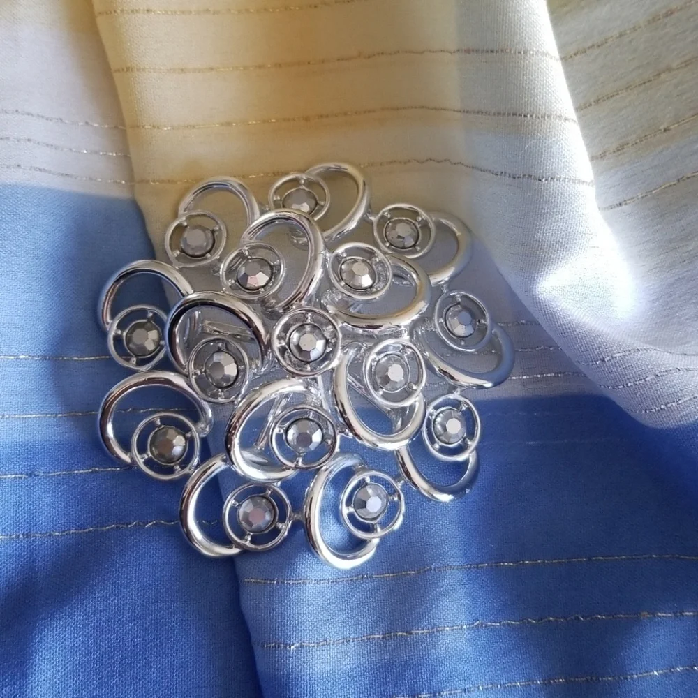 Sarah Coventry Vintage Celestial Ice Brooch